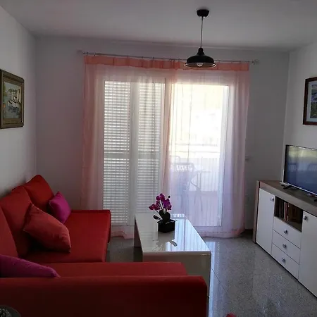 Apartment Velez Nazari Cambriles
